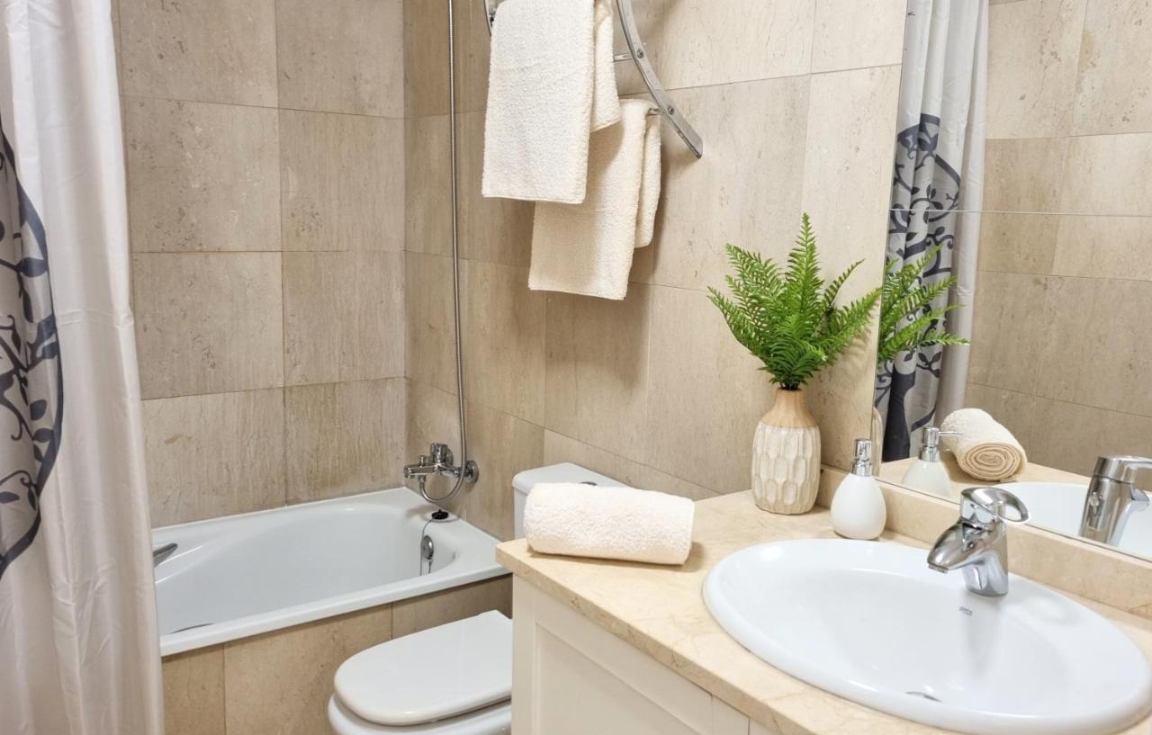 Lovely Apartment With Big Sunny Terrace ปาล์ม-มาร์ ภายนอก รูปภาพ