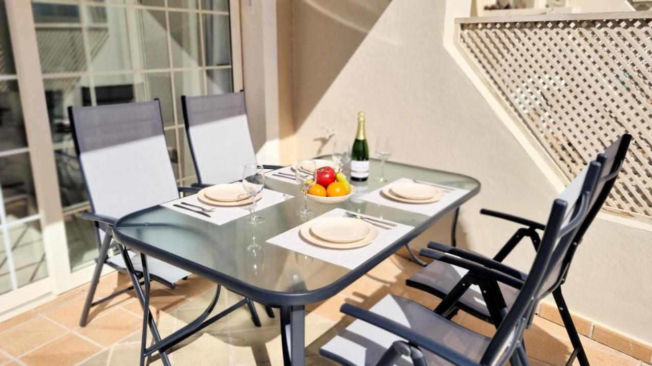 Lovely Apartment With Big Sunny Terrace ปาล์ม-มาร์ ภายนอก รูปภาพ